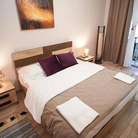 Near Center 3 * Tirana