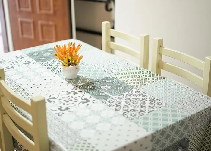 Apartamento Near Center 3 *