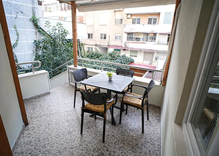 Near Center 3 Apartamento